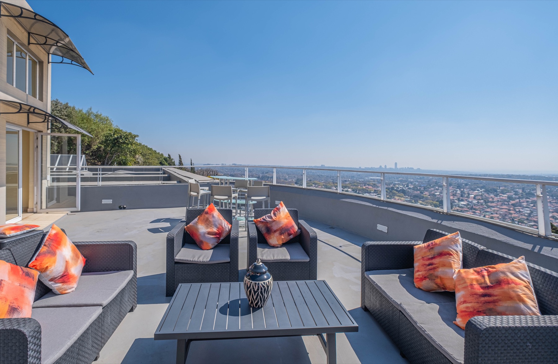 Movable lounge seating and cocktail tables on the Horizons deck